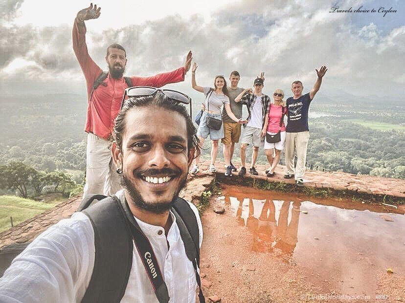 Hire a Chauffeur Guide in Srilanka